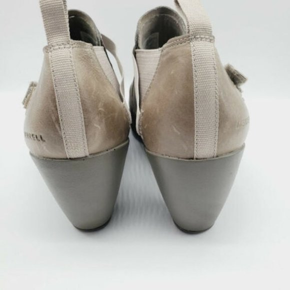 Merrell Women's Tan Heels - Picture 3 of 7